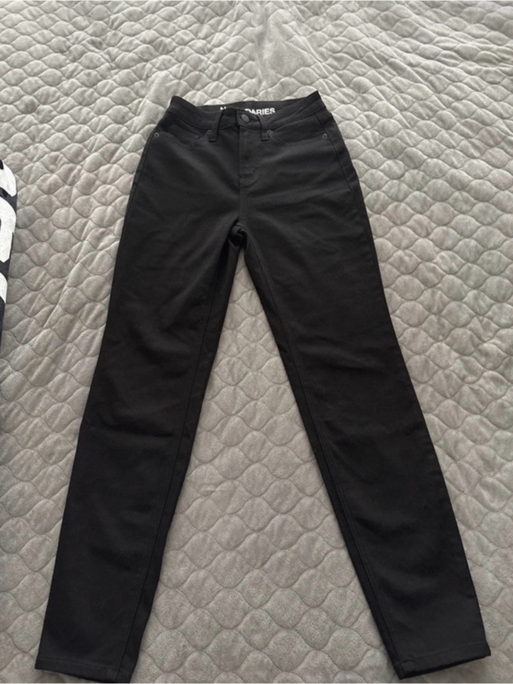 No Boundaries Black High-Waist Straight Jeans